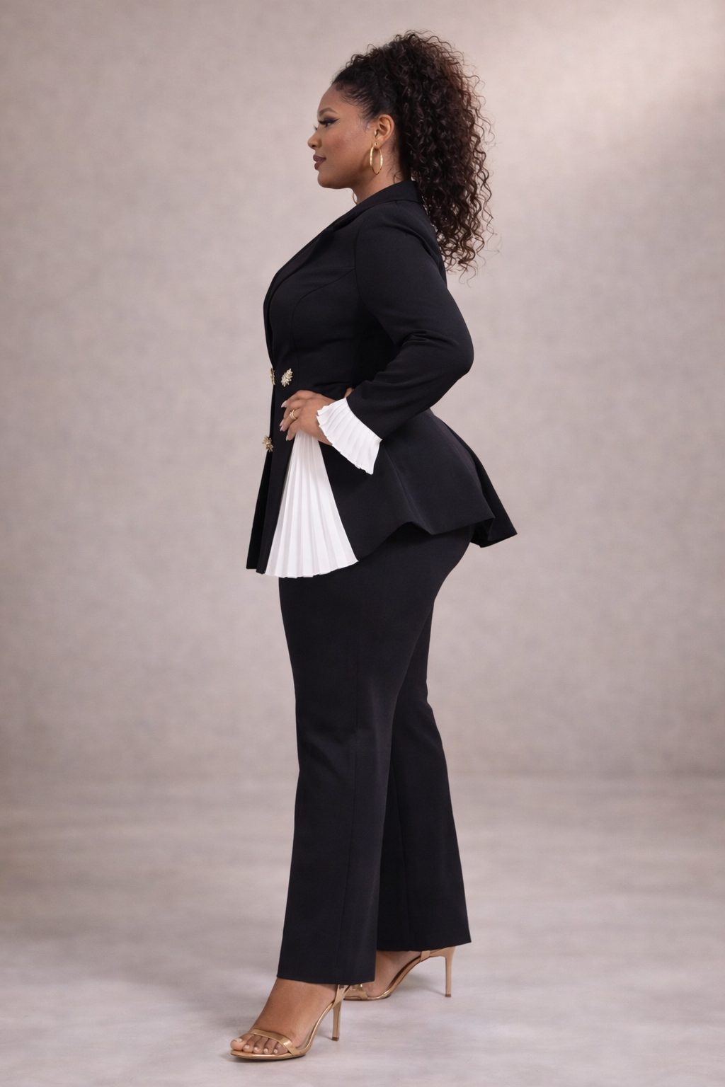 Ensemble Tailleur Couture “Monarch” – Édition Signature